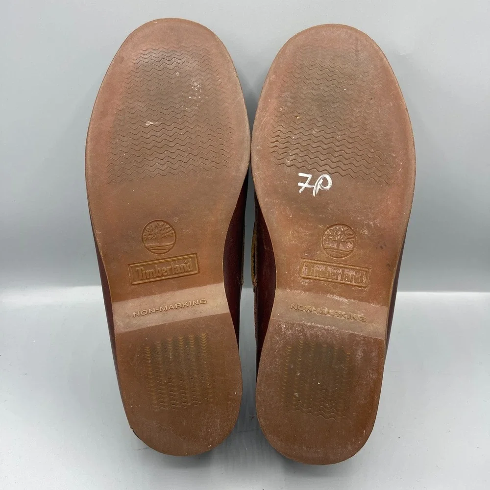 Timberland Classic 2-Eye Boat Shoes Men 9M Brown Leather Upper Lightweight 25077
